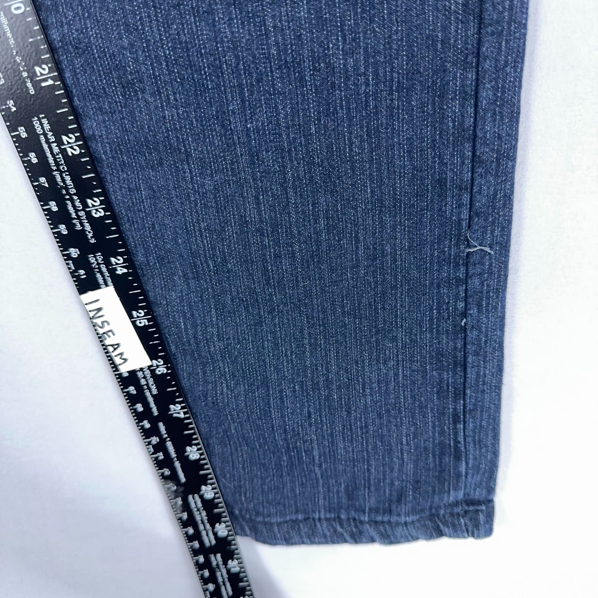 Wave Jeans Skinny Mid-Rise Womens Size 11/12 Blue Dark Wash Stretch