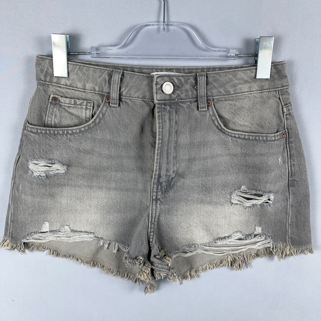 Denim Co Shorts Size 6 Cut Off 100% Cotton  Gray Medium Wash Distressed Raw Hem