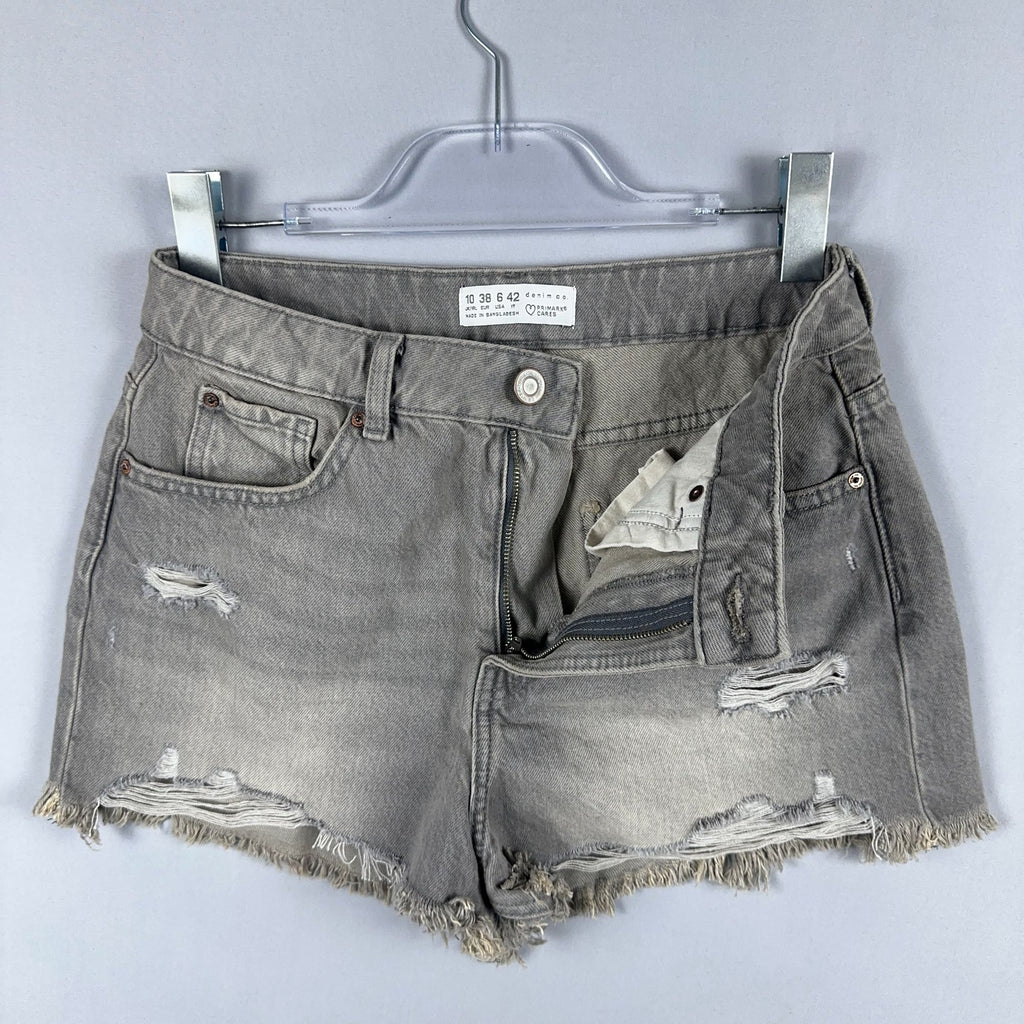 Denim Co Shorts Size 6 Cut Off 100% Cotton  Gray Medium Wash Distressed Raw Hem