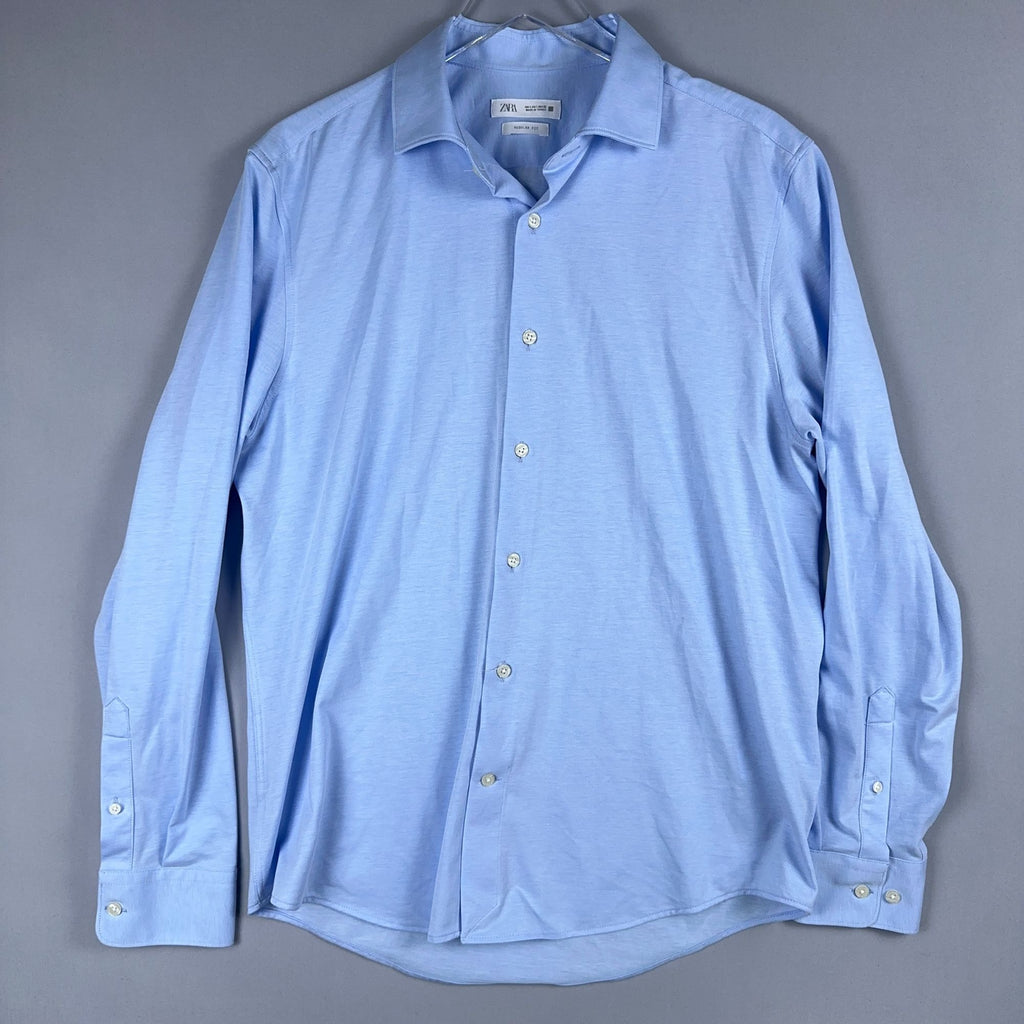 Zara Button-Down Shirt Size Large Light Blue Regular Fit Long Sleeve