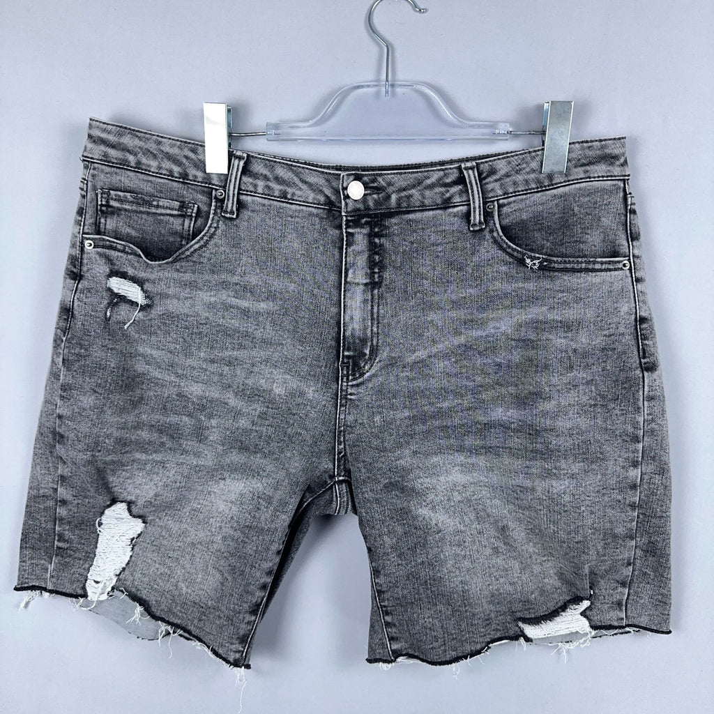 Time And Tru Womens Bermuda Shorts Size 18 High Rise Gray Distressed Frayed Hem
