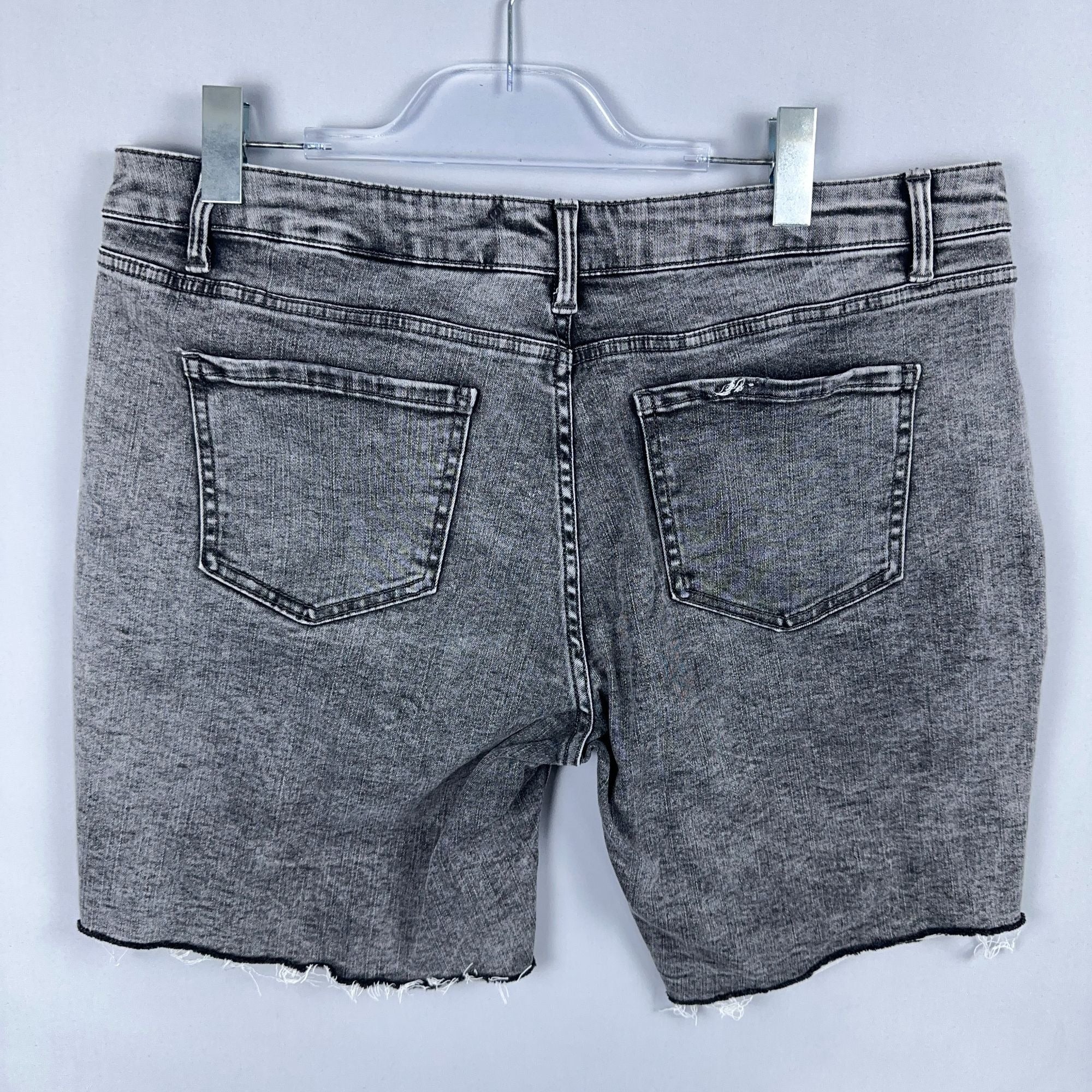 Time And Tru Womens Bermuda Shorts Size 18 High Rise Gray Distressed Frayed Hem