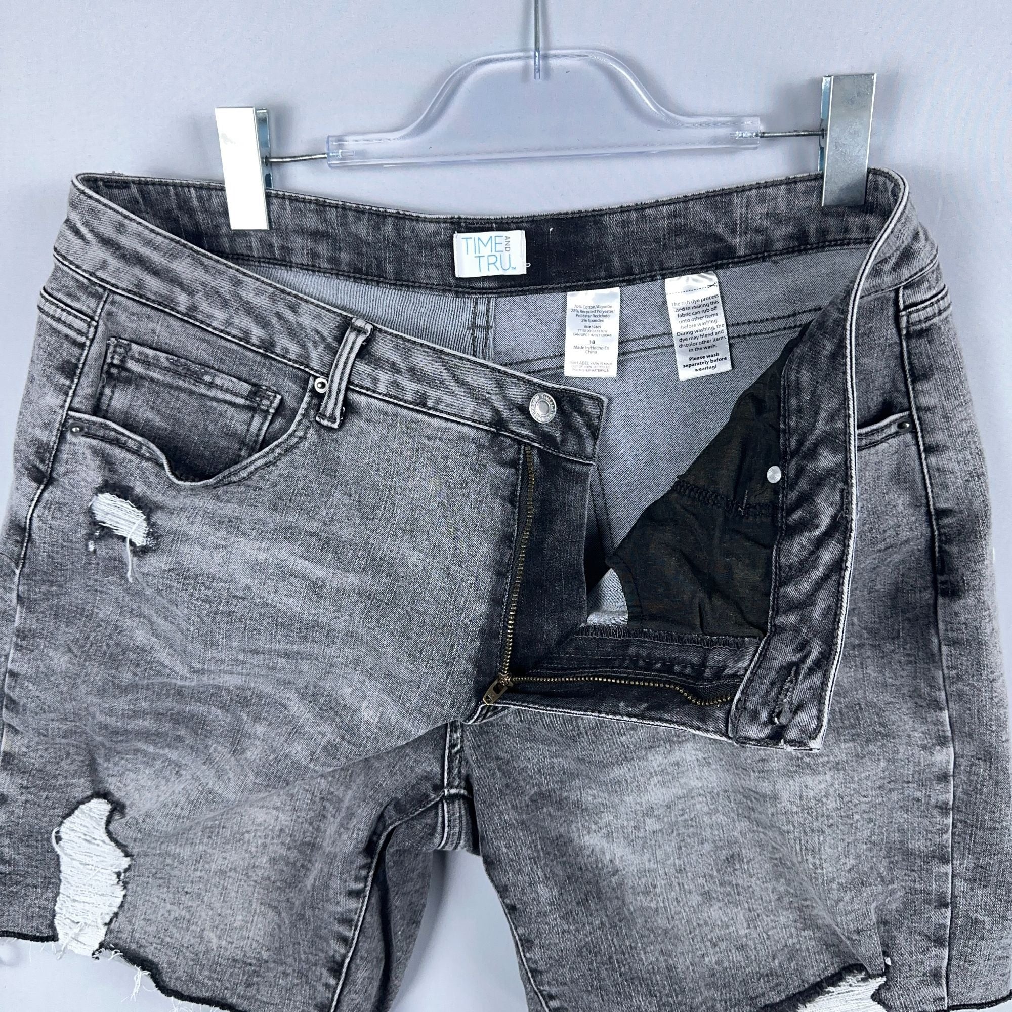 Time And Tru Womens Bermuda Shorts Size 18 High Rise Gray Distressed Frayed Hem
