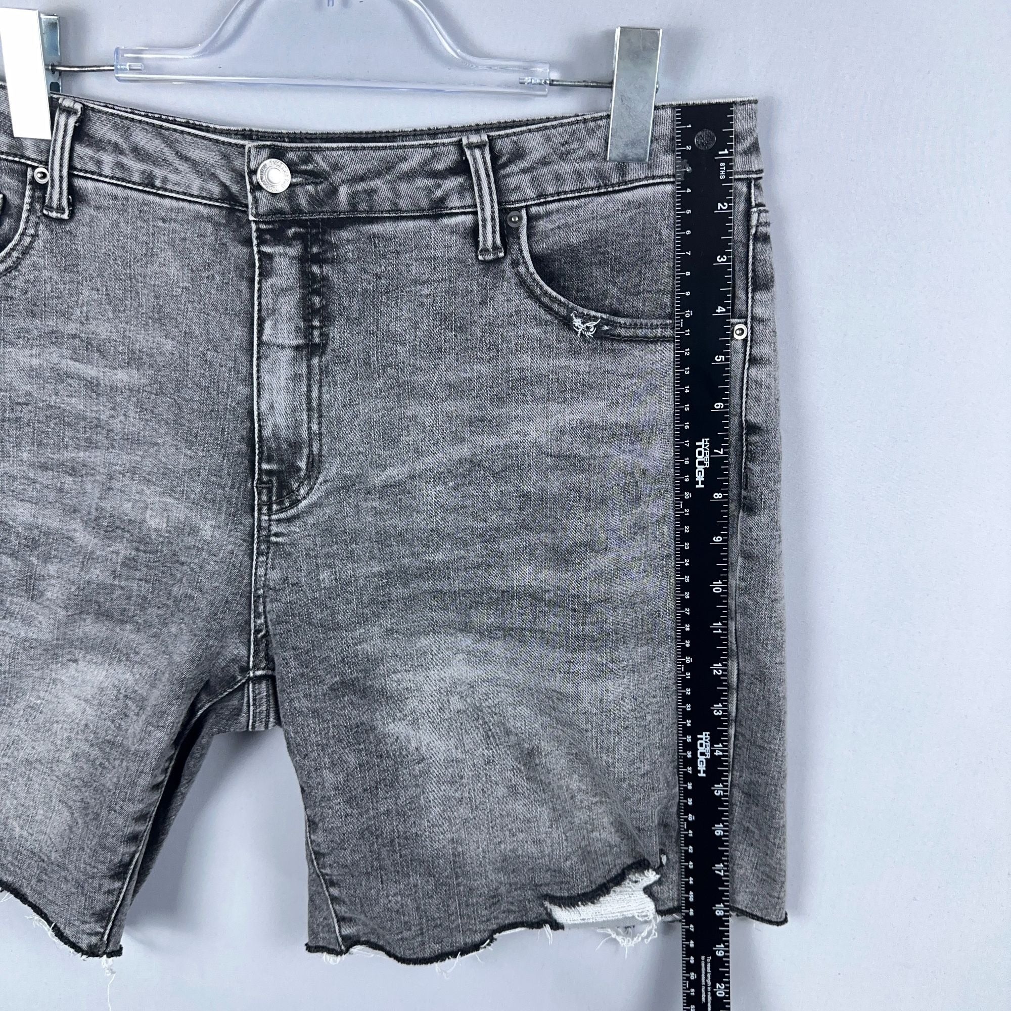 Time And Tru Womens Bermuda Shorts Size 18 High Rise Gray Distressed Frayed Hem