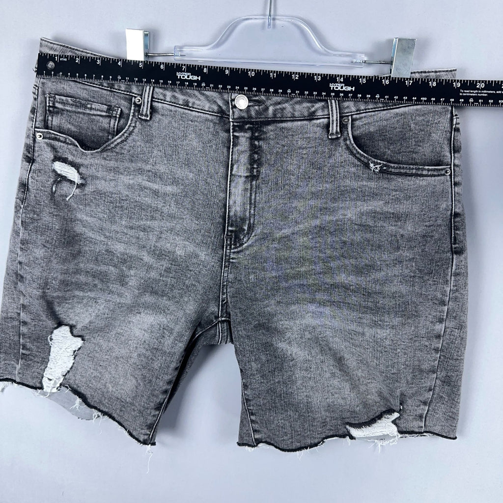 Time And Tru Womens Bermuda Shorts Size 18 High Rise Gray Distressed Frayed Hem