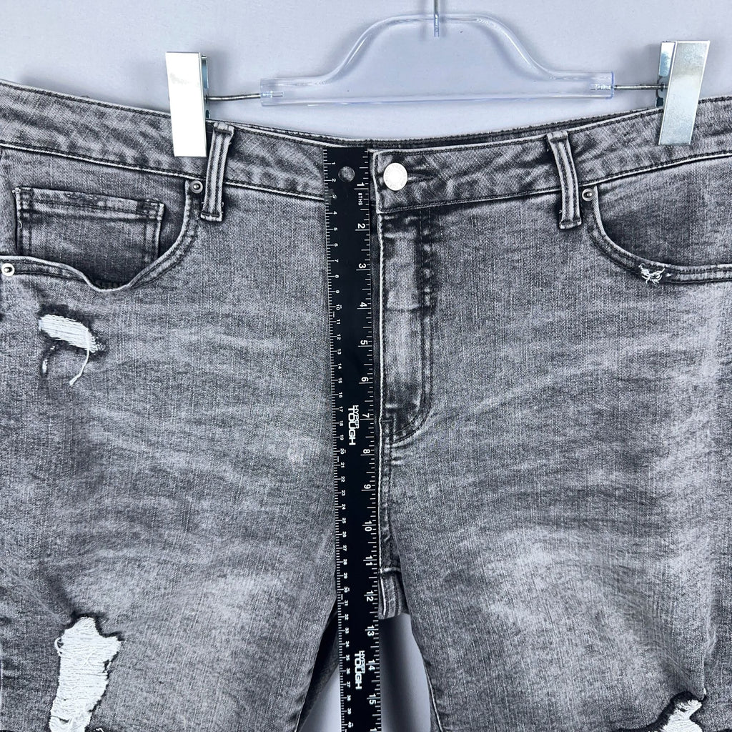 Time And Tru Womens Bermuda Shorts Size 18 High Rise Gray Distressed Frayed Hem