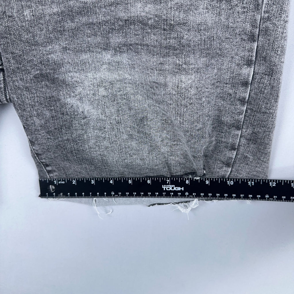 Time And Tru Womens Bermuda Shorts Size 18 High Rise Gray Distressed Frayed Hem
