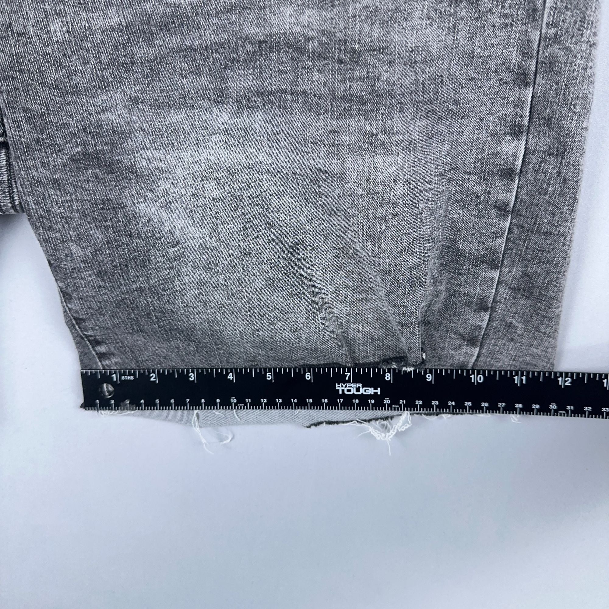 Time And Tru Womens Bermuda Shorts Size 18 High Rise Gray Distressed Frayed Hem